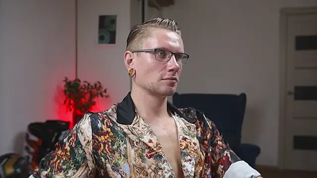 kevin-park online show from October 13, 2025, 1:34 pm