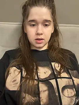 HornyGirlH online show from March 28, 2026, 10:55 pm