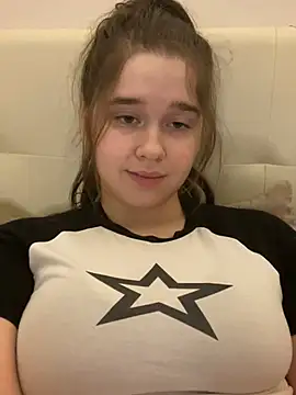 Snapshot of HornyGirlH chatting on January 30, 2025, 3:22 am HornyGirlH online show from January 30, 2025, 3:22 am