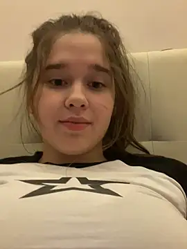 Snapshot of HornyGirlH chatting on January 25, 2025, 5:07 am HornyGirlH online show from January 25, 2025, 5:07 am
