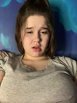Snapshot of HornyGirlH chatting on January 17, 2025, 1:04 am HornyGirlH online show from January 17, 2025, 1:04 am