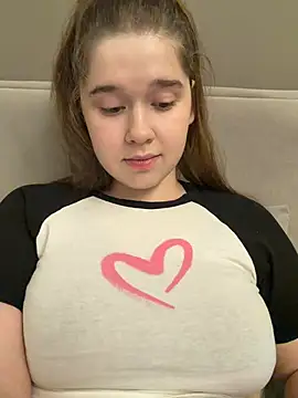 HornyGirlH online show from July 3, 2026, 10:27 pm