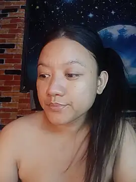 Snapshot of Urchanel chatting on May 17, 2026, 1:11 pm Urchanel online show from May 17, 2026, 1:11 pm