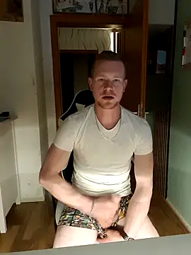 Playbunniboy online show from April 12, 2026, 7:17 pm