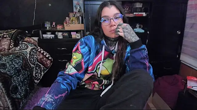 Snapshot of Lilmarieee chatting on March 14, 2025, 1:48 am Lilmarieee online show from March 14, 2025, 1:48 am