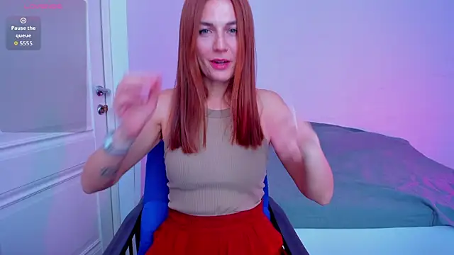 Snapshot of BritneyHall chatting on December 23, 2025, 7:51 am BritneyHall online show from December 23, 2025, 7:51 am