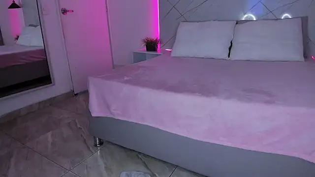 AMMY-CAMM online show from March 18, 2025, 9:12 am