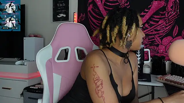 goddessxdreaxo online show from December 3, 2025, 6:40 pm