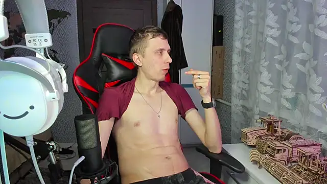 alex13ho online show from March 10, 2025, 4:35 pm