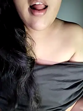 Annerae online show from September 21, 2025, 4:23 pm