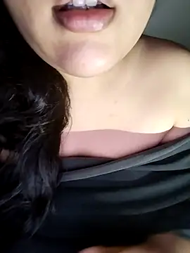 Snapshot of Annerae chatting on March 6, 2026, 4:35 pm Annerae online show from March 6, 2026, 4:35 pm