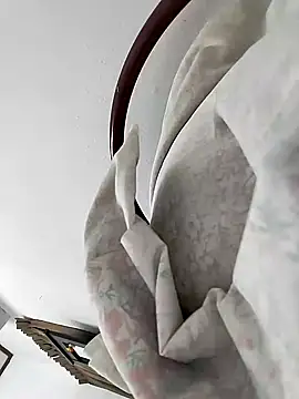 Snapshot of Annerae chatting on March 19, 2026, 4:18 pm Annerae online show from March 19, 2026, 4:18 pm