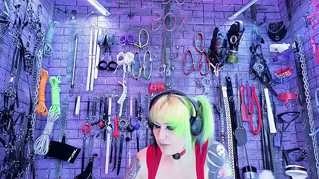 Snapshot of PANDORANEZZ chatting on June 28, 2026, 1:56 am PANDORANEZZ online show from June 28, 2026, 1:56 am