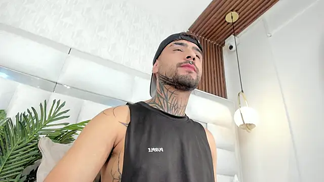 Snapshot of imferrer chatting on November 26, 2025, 8:31 pm imferrer online show from November 26, 2025, 8:31 pm