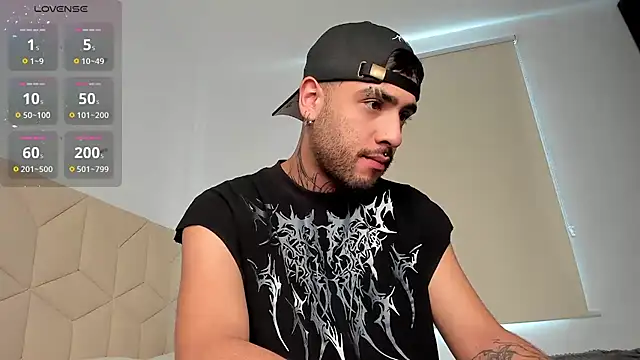 Snapshot of imferrer chatting on February 20, 2025, 6:24 pm imferrer online show from February 20, 2025, 6:24 pm