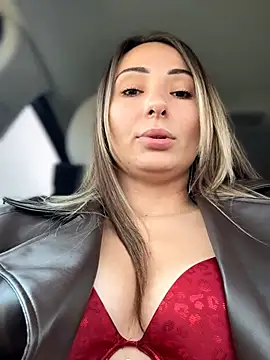 Snapshot of YOUR-KARINA chatting on March 18, 2026, 8:50 am YOUR-KARINA online show from March 18, 2026, 8:50 am