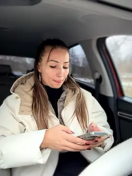 Snapshot of YOUR-KARINA chatting on January 14, 2026, 7:34 am YOUR-KARINA online show from January 14, 2026, 7:34 am