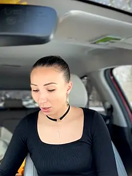 Snapshot of YOUR-KARINA chatting on March 13, 2026, 5:45 am YOUR-KARINA online show from March 13, 2026, 5:45 am