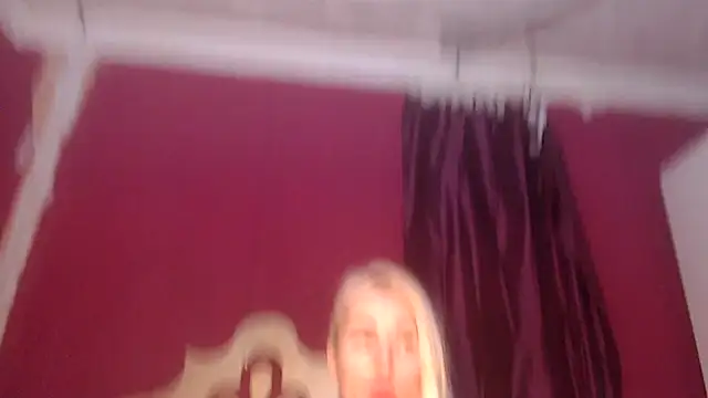 Snapshot of Loly4Fire chatting on March 10, 2025, 1:21 pm Loly4Fire online show from March 10, 2025, 1:21 pm