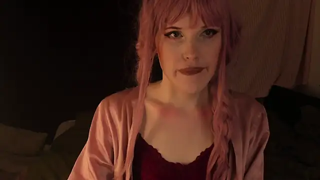 Snapshot of EffieMinki chatting on January 17, 2025, 7:38 pm EffieMinki online show from January 17, 2025, 7:38 pm