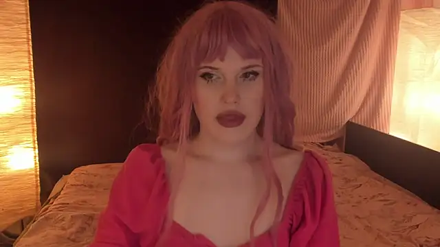 Snapshot of EffieMinki chatting on February 3, 2025, 4:31 pm EffieMinki online show from February 3, 2025, 4:31 pm