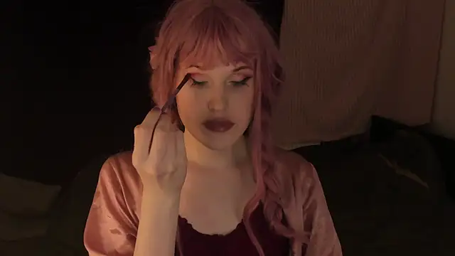 Snapshot of EffieMinki chatting on January 22, 2025, 6:52 am EffieMinki online show from January 22, 2025, 6:52 am