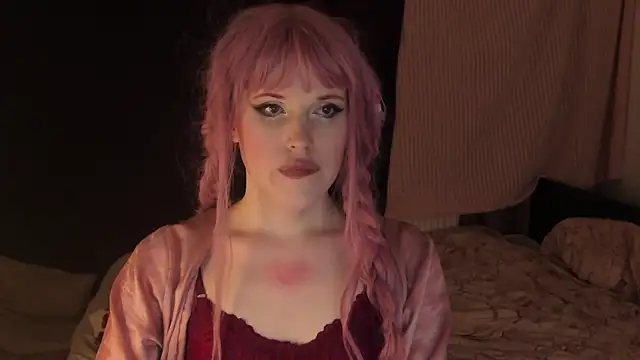 Snapshot of EffieMinki chatting on January 15, 2025, 6:50 pm EffieMinki online show from January 15, 2025, 6:50 pm