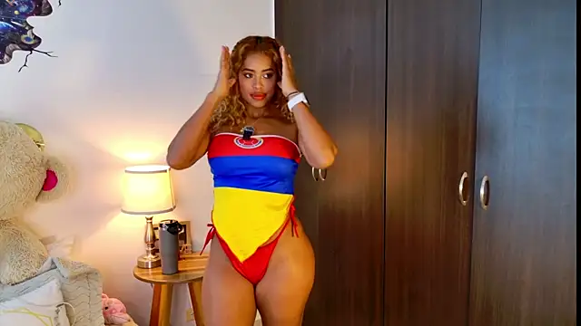 SarahCinnamon- online show from July 7, 2026, 3:59 pm