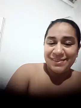 emiligrey  online show from May 19, 2026, 10:33 am