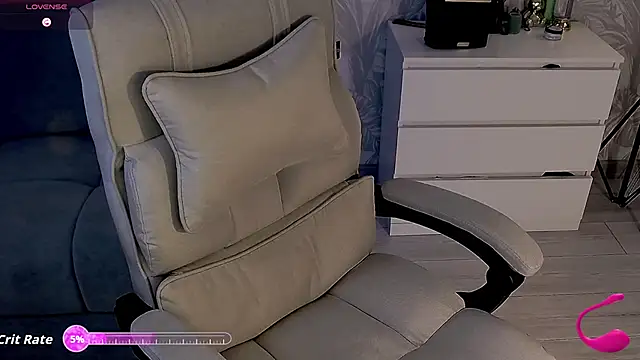 Snapshot of EvaRelusionJ chatting on March 11, 2026, 2:27 am EvaRelusionJ online show from March 11, 2026, 2:27 am