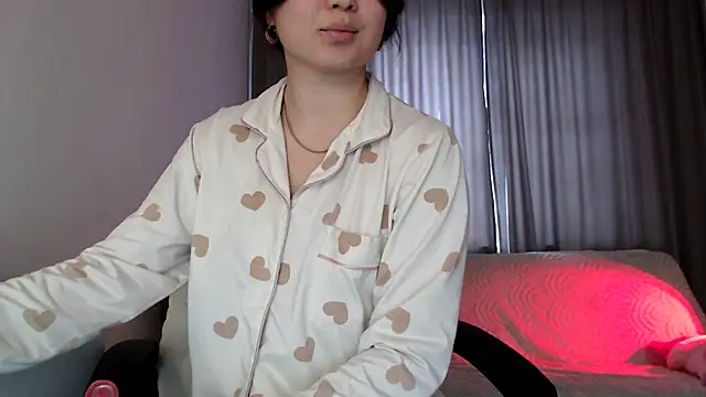 Snapshot of Lili_asian chatting on October 17, 2025, 9:01 am Lili asian online show from October 17, 2025, 9:01 am