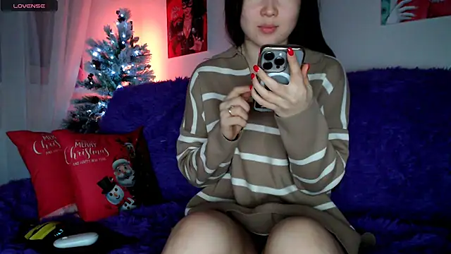 Snapshot of Lili_asian chatting on January 24, 2025, 7:49 pm Lili asian online show from January 24, 2025, 7:49 pm