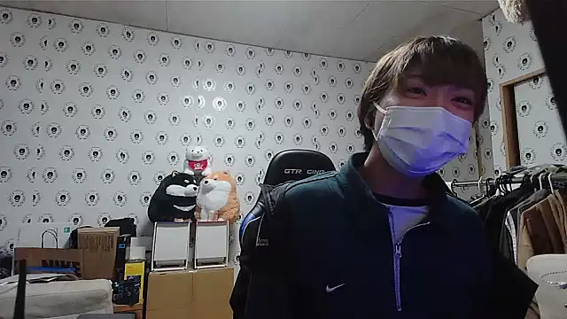 Snapshot of pychan chatting on January 23, 2025, 11:37 am pychan online show from January 23, 2025, 11:37 am