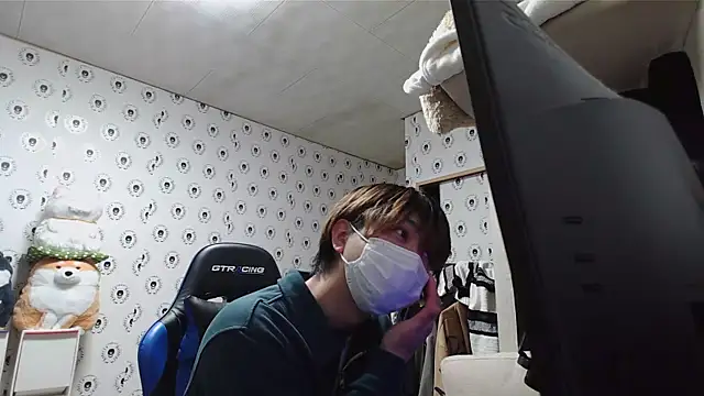 Snapshot of pychan chatting on February 26, 2025, 1:00 pm pychan online show from February 26, 2025, 1:00 pm