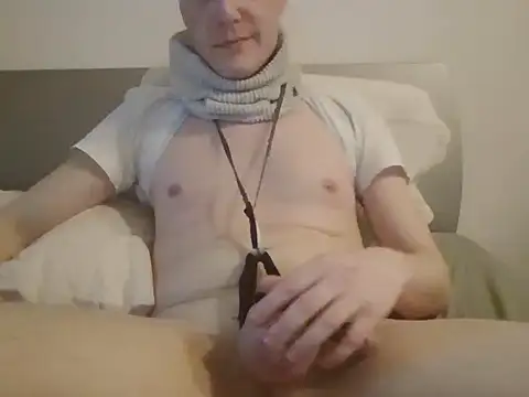 Snapshot of iluvhottenns chatting on March 26, 2026, 5:22 pm iluvhottenns online show from March 26, 2026, 5:22 pm