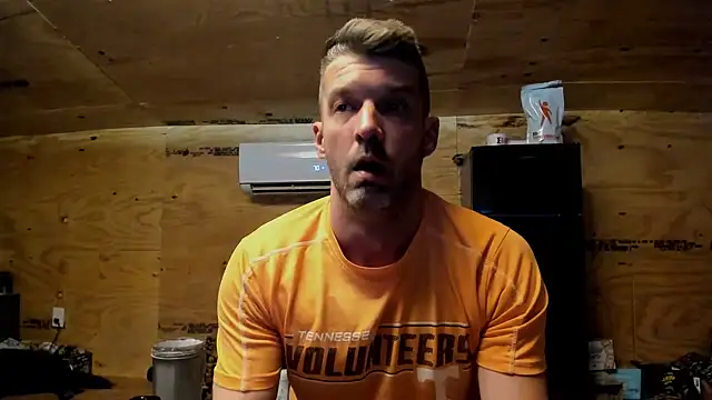 Snapshot of Kenny_Kyle chatting on September 28, 2025, 1:01 am Kenny Kyle online show from September 28, 2025, 1:01 am