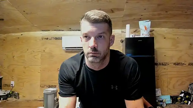 Snapshot of Kenny_Kyle chatting on September 10, 2025, 1:37 am Kenny Kyle online show from September 10, 2025, 1:37 am