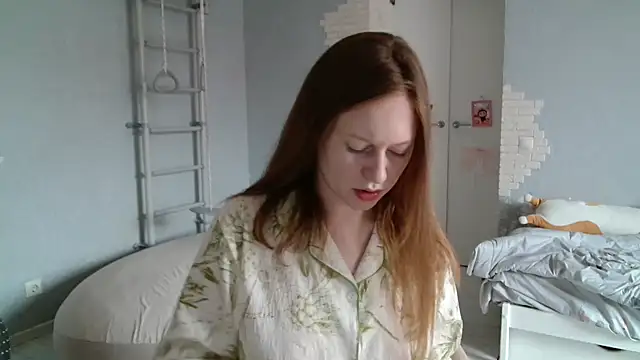 ConnieDaw online show from November 1, 2025, 7:35 am