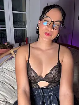 Snapshot of Lauyako chatting on April 7, 2026, 3:14 pm Lauyako online show from April 7, 2026, 3:14 pm