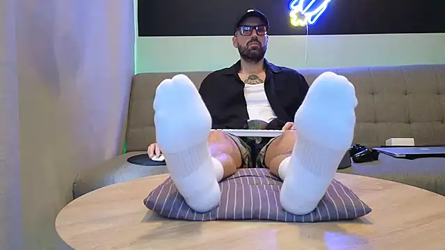 Snapshot of MattxFeet chatting on September 9, 2025, 2:15 pm MattxFeet online show from September 9, 2025, 2:15 pm