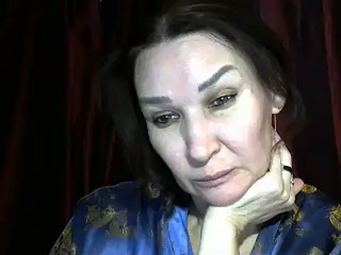 PrettyAndWild online show from December 2, 2024, 1:19 pm