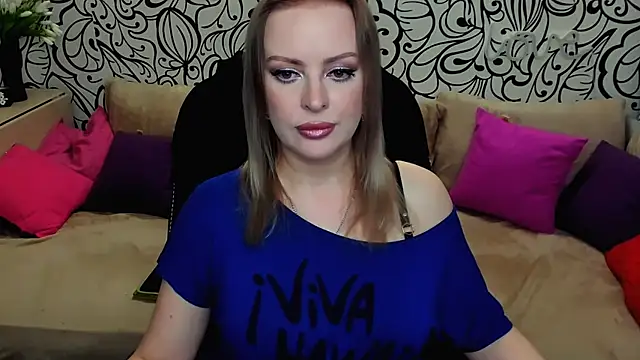 Hotdreamhere online show from May 11, 2026, 10:16 am