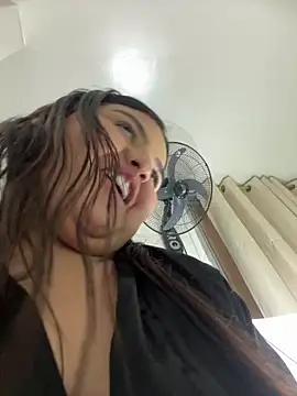 Snapshot of Lia_sexx chatting on September 17, 2025, 6:43 pm Lia sexx online show from September 17, 2025, 6:43 pm