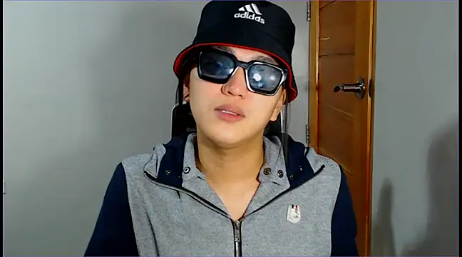 Snapshot of WONDERWOMAN2023 chatting on February 12, 2025, 8:40 pm WONDERWOMAN2023 online show from February 12, 2025, 8:40 pm