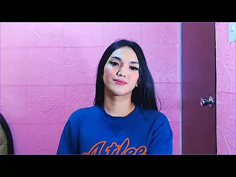 Snapshot of WONDERWOMAN2023 chatting on October 4, 2025, 5:58 pm WONDERWOMAN2023 online show from October 4, 2025, 5:58 pm