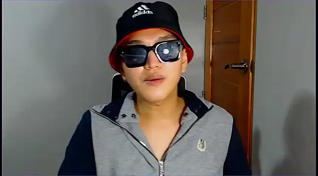 Snapshot of WONDERWOMAN2023 chatting on February 1, 2025, 2:02 pm WONDERWOMAN2023 online show from February 1, 2025, 2:02 pm