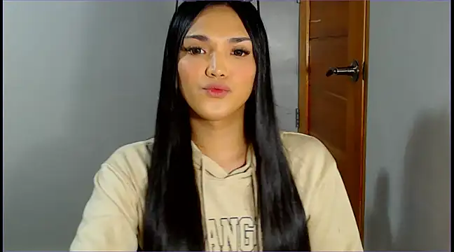 Snapshot of WONDERWOMAN2023 chatting on March 16, 2025, 12:44 pm WONDERWOMAN2023 online show from March 16, 2025, 12:44 pm