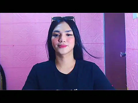 Snapshot of WONDERWOMAN2023 chatting on November 2, 2025, 12:04 am WONDERWOMAN2023 online show from November 2, 2025, 12:04 am