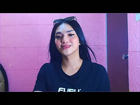 Snapshot of WONDERWOMAN2023 chatting on November 7, 2025, 10:13 pm WONDERWOMAN2023 online show from November 7, 2025, 10:13 pm