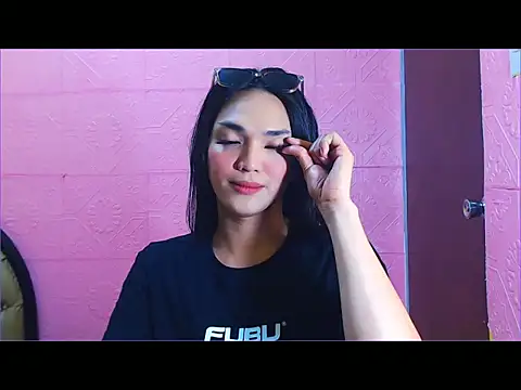 Snapshot of WONDERWOMAN2023 chatting on October 27, 2025, 1:39 am WONDERWOMAN2023 online show from October 27, 2025, 1:39 am